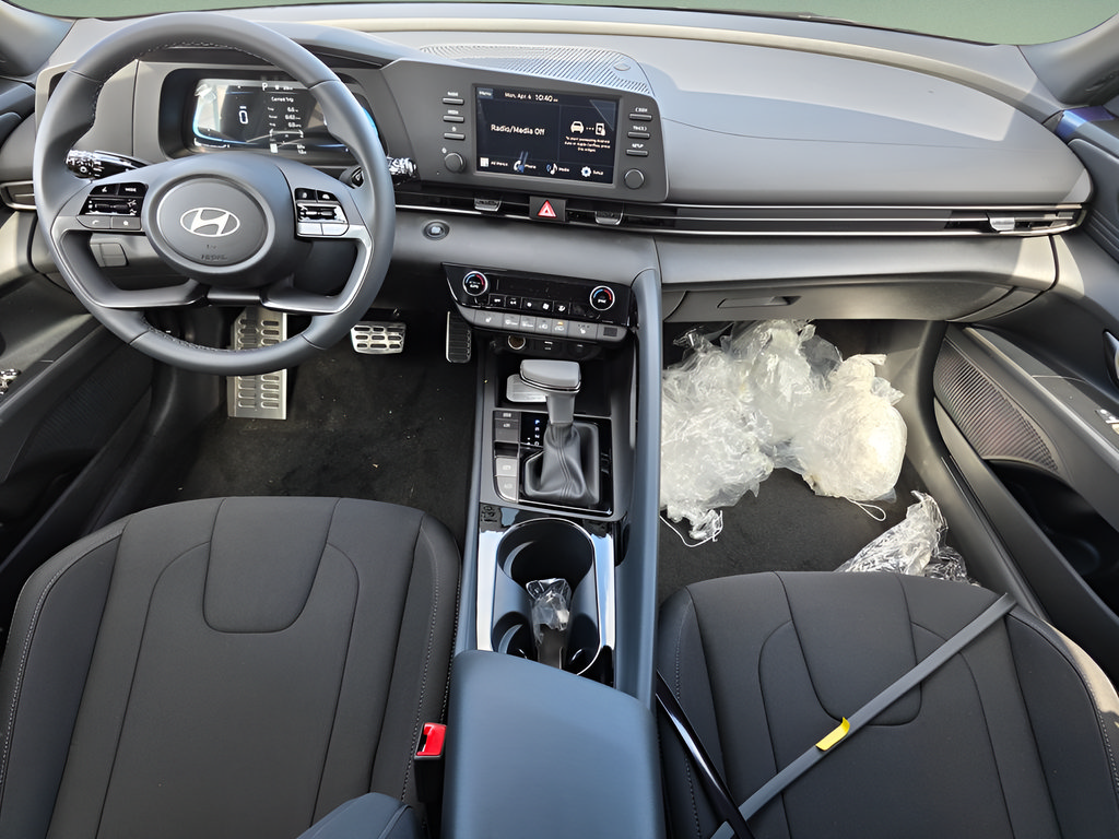 New 2026 Hyundai Elantra SEL Sport Premium FWD image 16