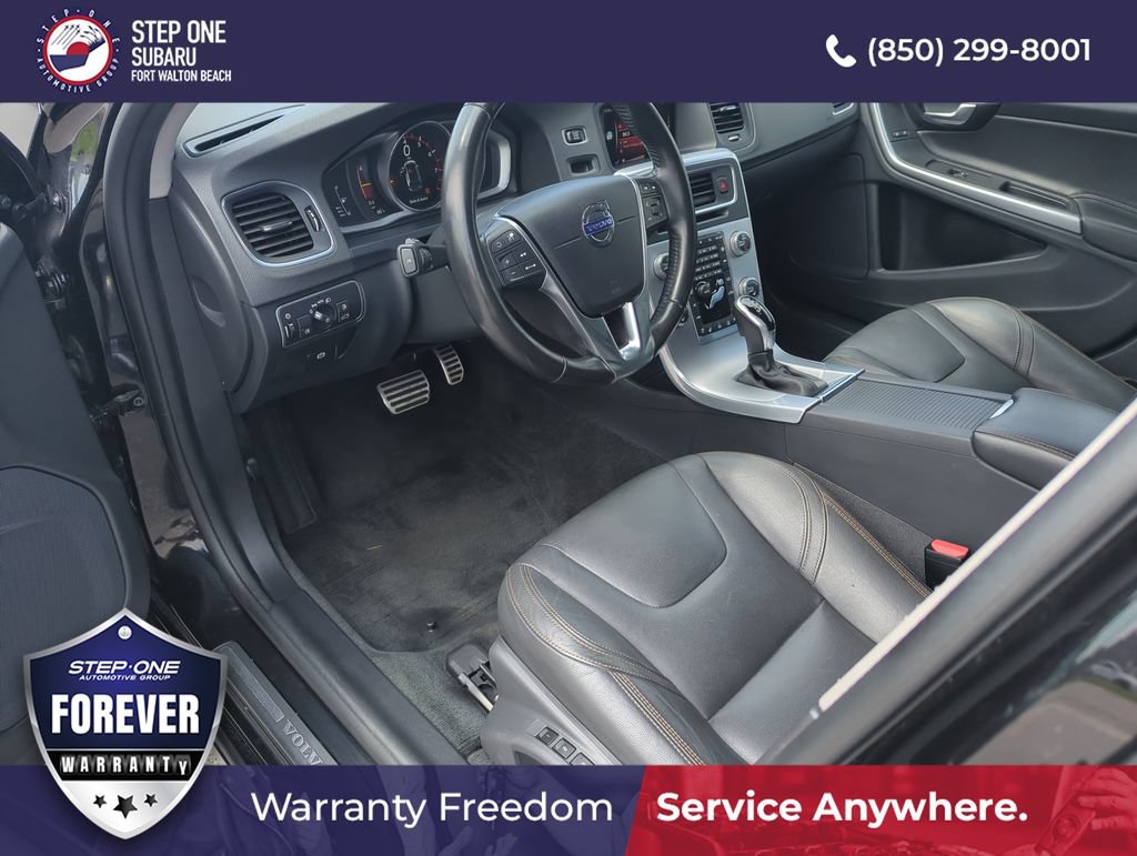 Used 2018 Volvo V60 T5 Cross Country w/ Convenience Package AWD/4WD image 11