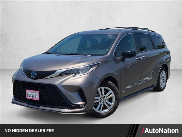Used 2021 Toyota Sienna XSE w/ XSE Plus Package AWD/4WD image 1