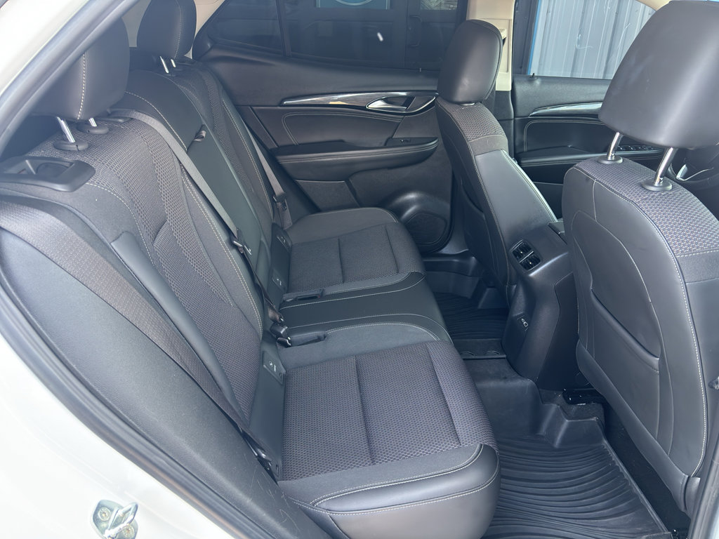 Used 2022 Buick Envision Preferred AWD/4WD image 12