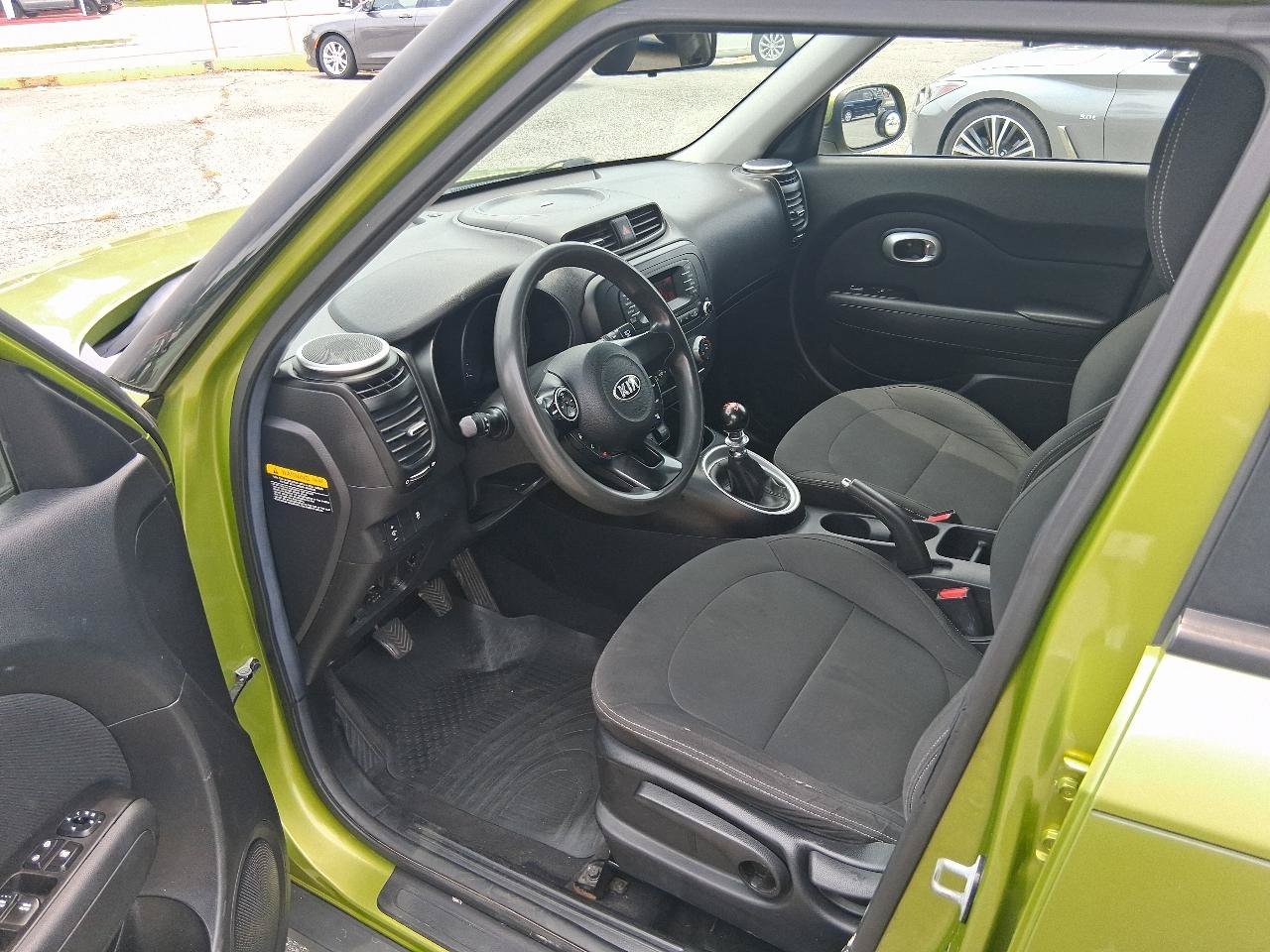 Used 2014 Kia Soul FWD image 9