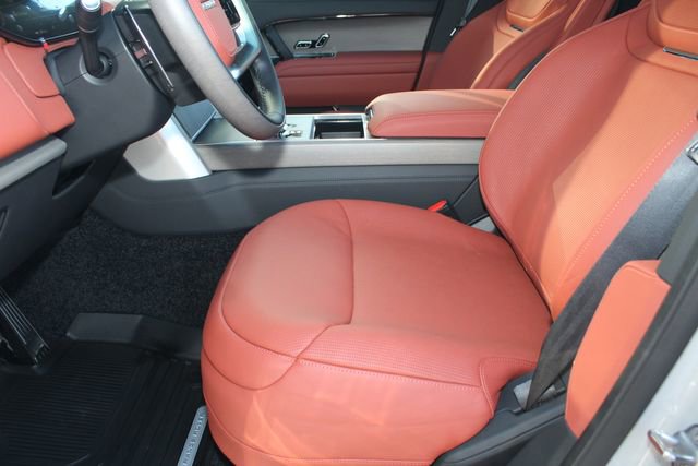 New 2026 Land Rover Range Rover SV image 20