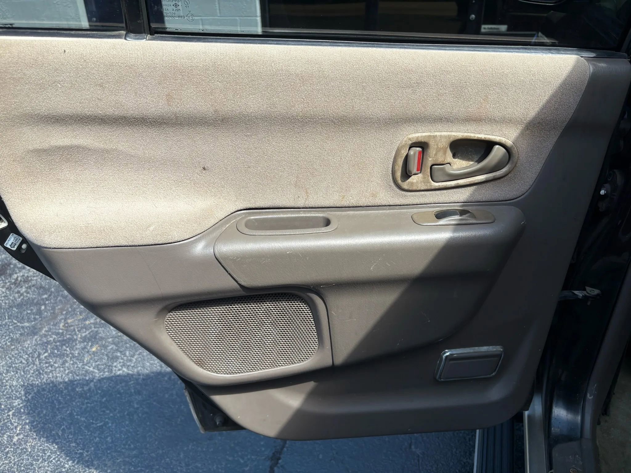 Used 2000 Mitsubishi Montero Sport XLS image 13