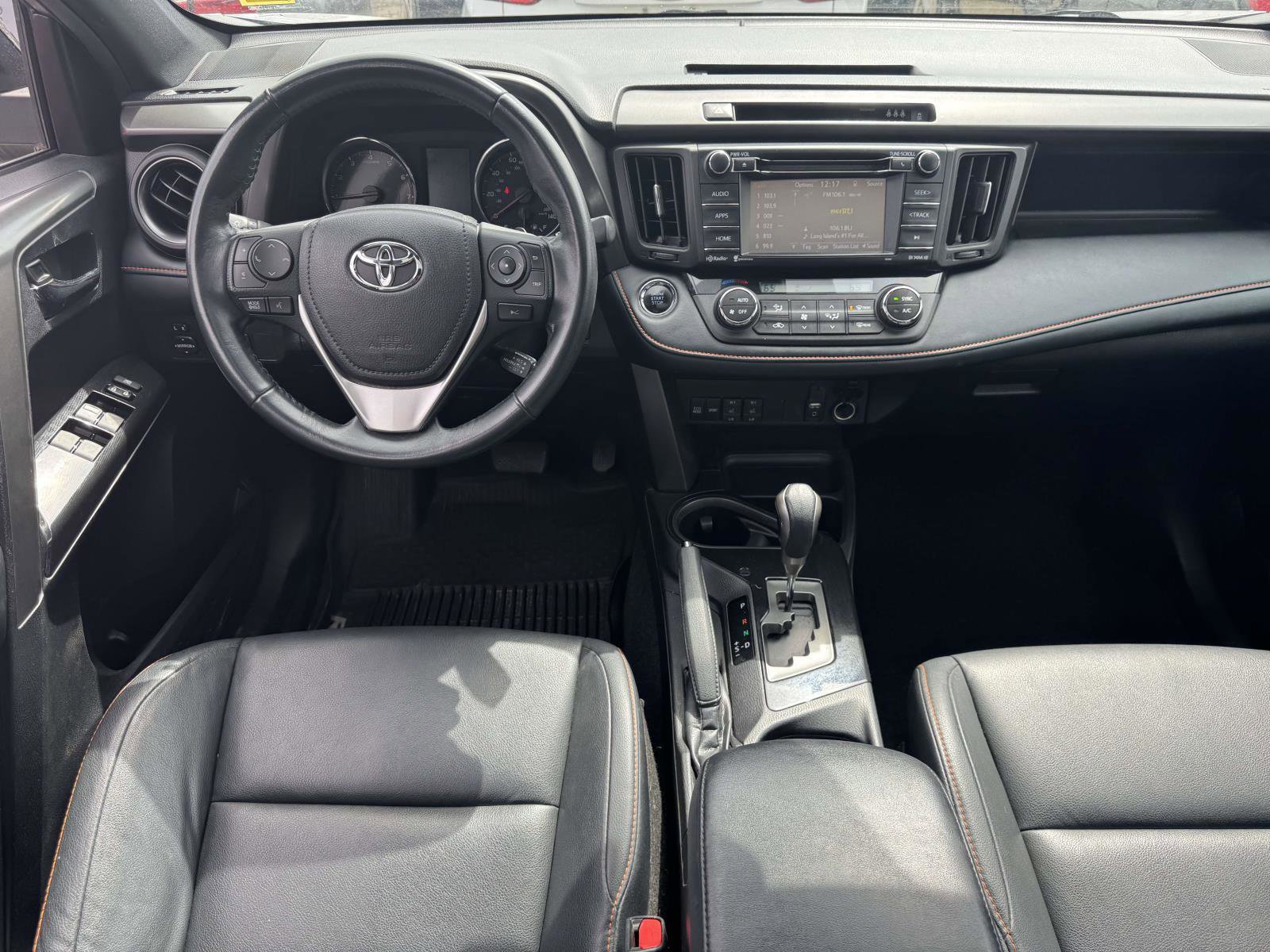 Used 2018 Toyota RAV4 SE w/ Power Extra Value Package AWD/4WD image 10