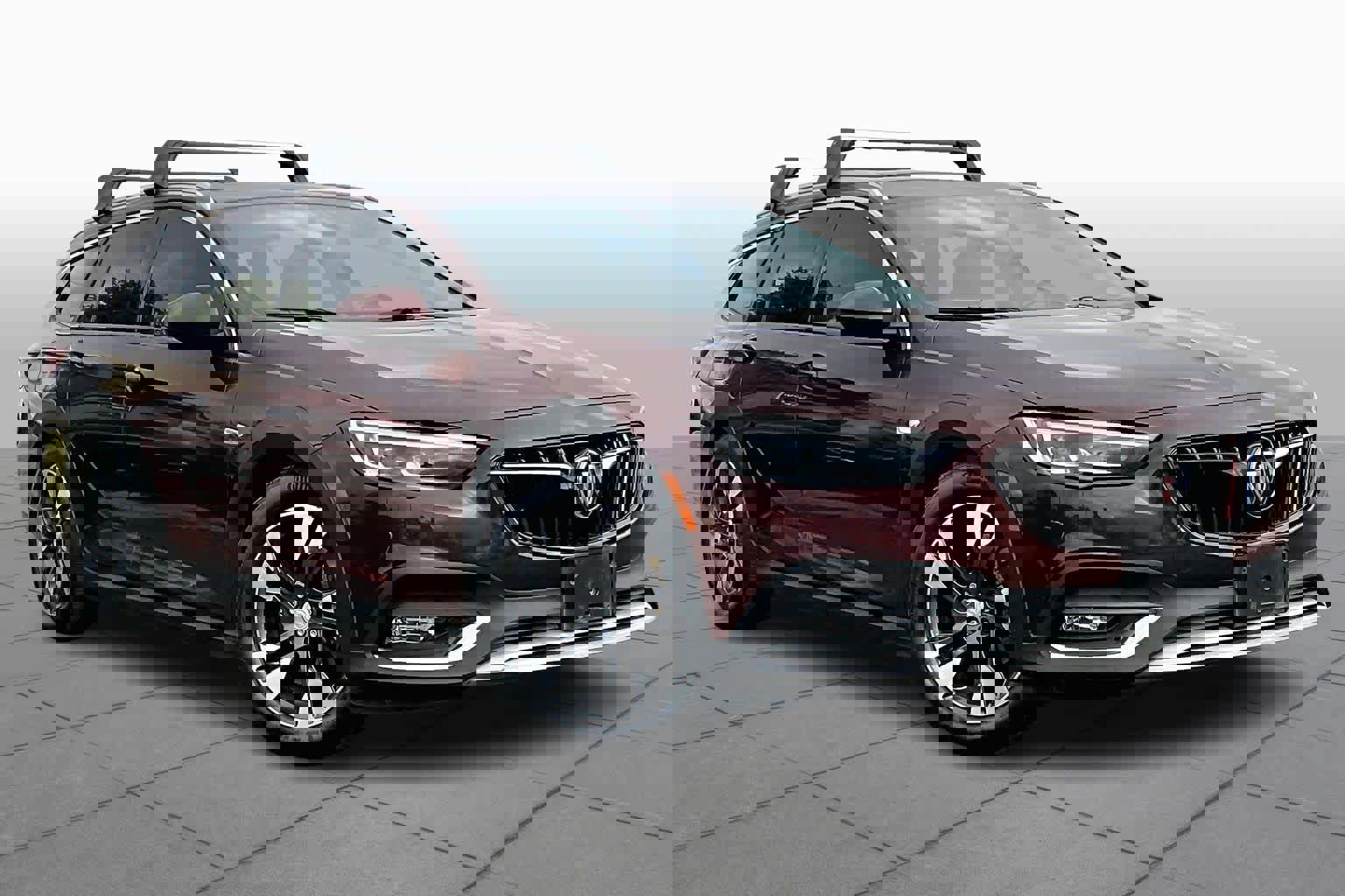 Used 2018 Buick Regal Essence w/ Driver Confidence Package #1 image 3