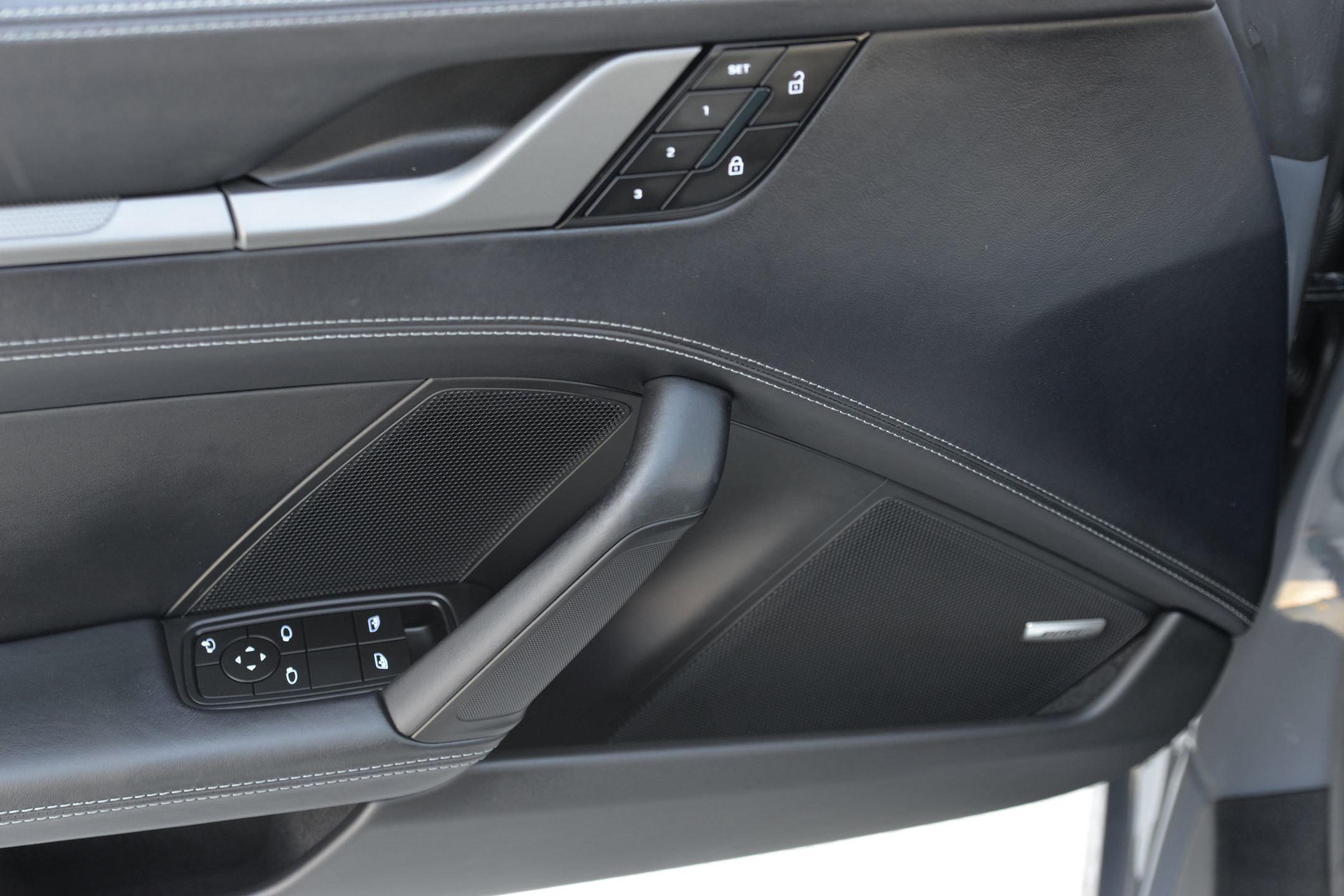 Certified 2025 Porsche 911 Carrera image 24