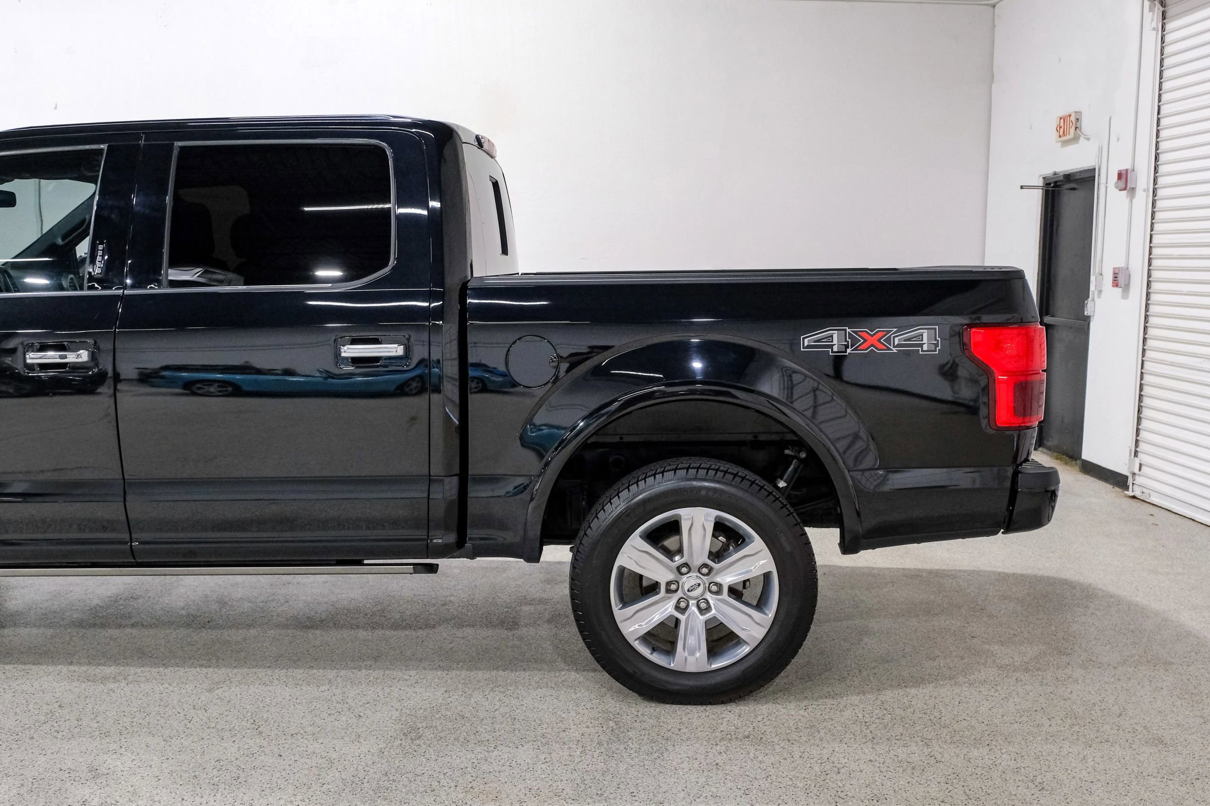 Used 2020 Ford F150 Platinum image 11