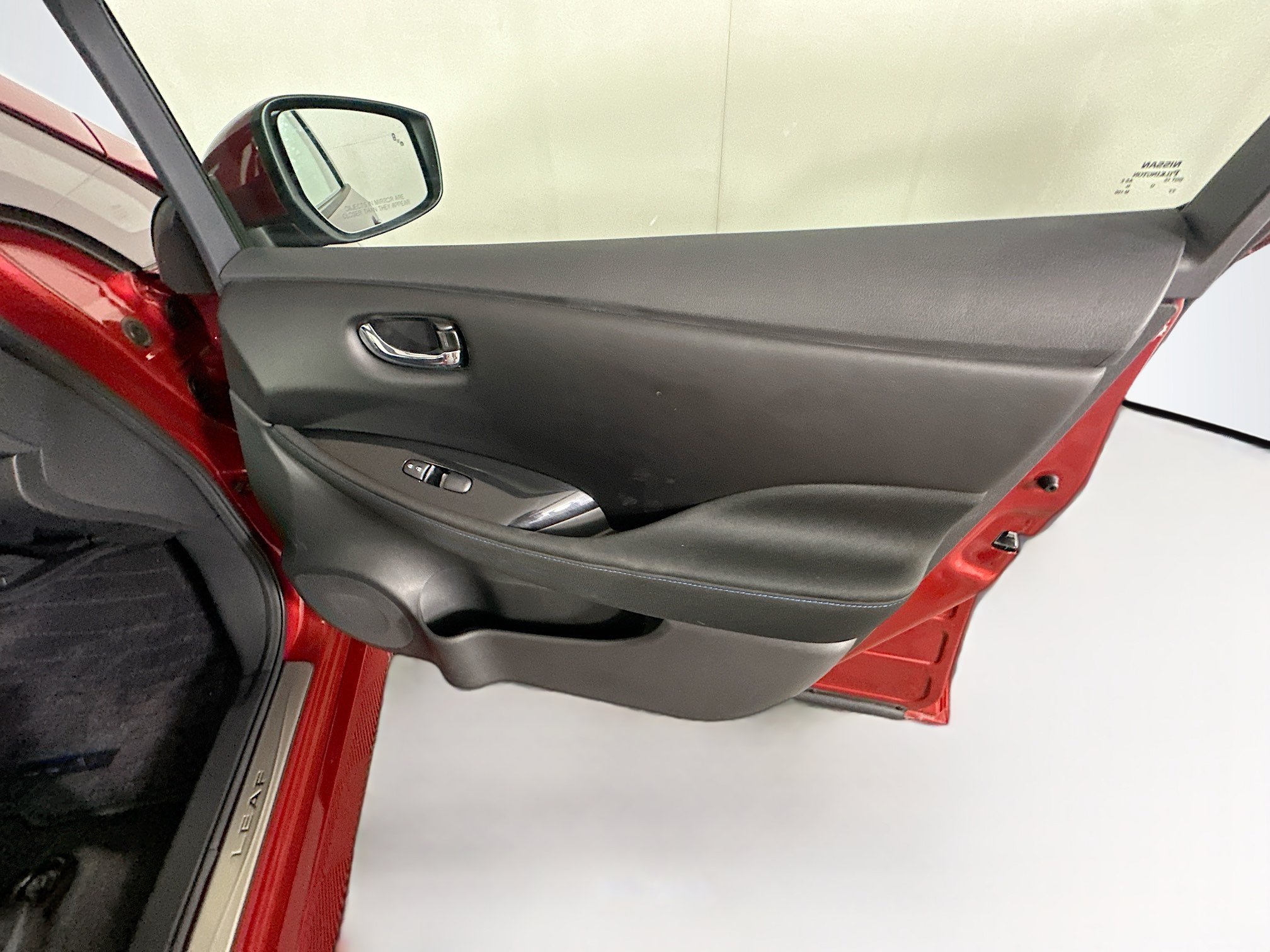 Used 2025 Nissan Leaf SV Plus FWD image 31