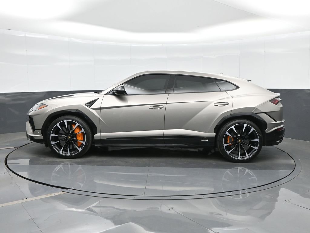 Used 2023 Lamborghini Urus S AWD/4WD image 2