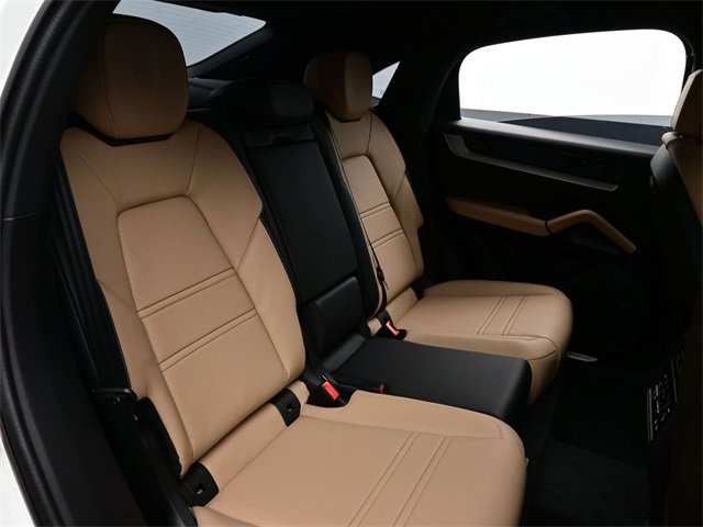 New 2026 Porsche Cayenne Coupe image 17