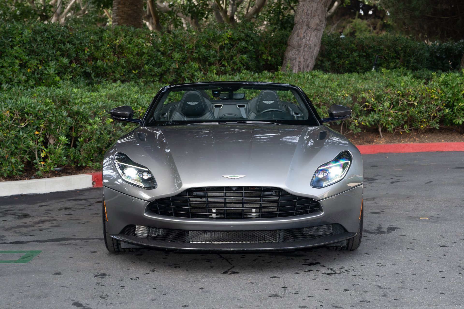 Used 2019 Aston Martin DB11 Volante image 6