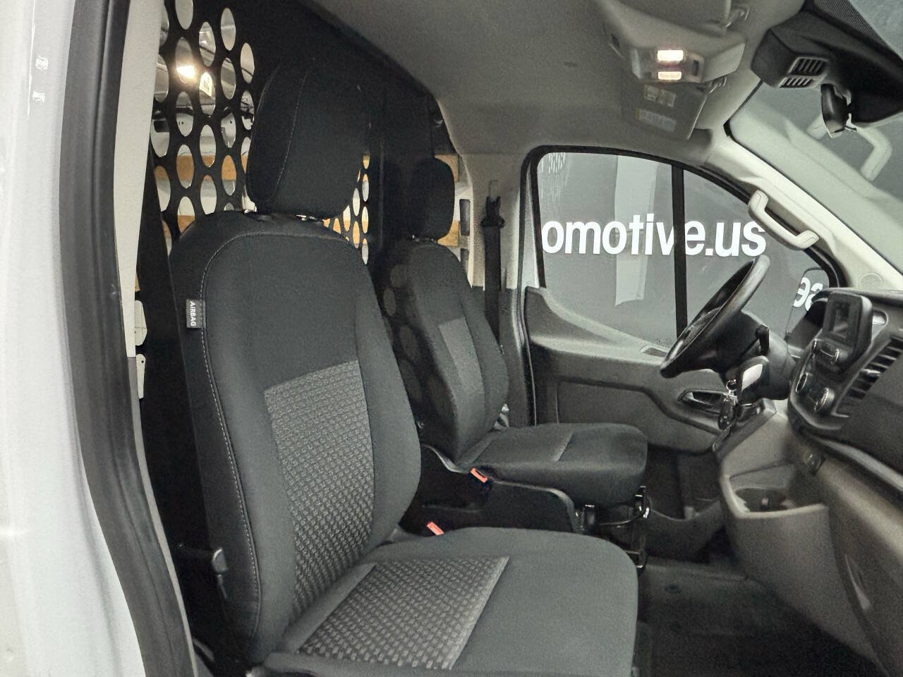 Used 2025 Ford Transit 250 Low Roof w/ Exterior Upgrade Package RWD image 29