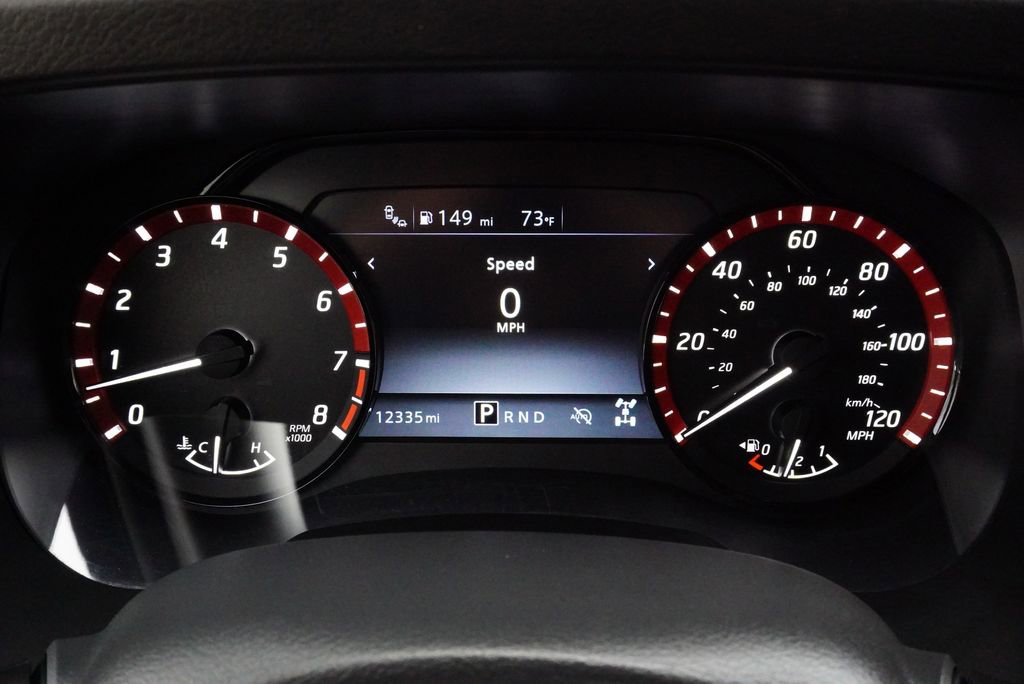 Used 2025 Nissan Frontier PRO-4X AWD/4WD image 12