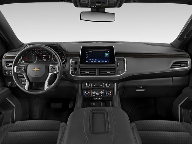 Used 2024 Chevrolet Suburban LS AWD/4WD image 3