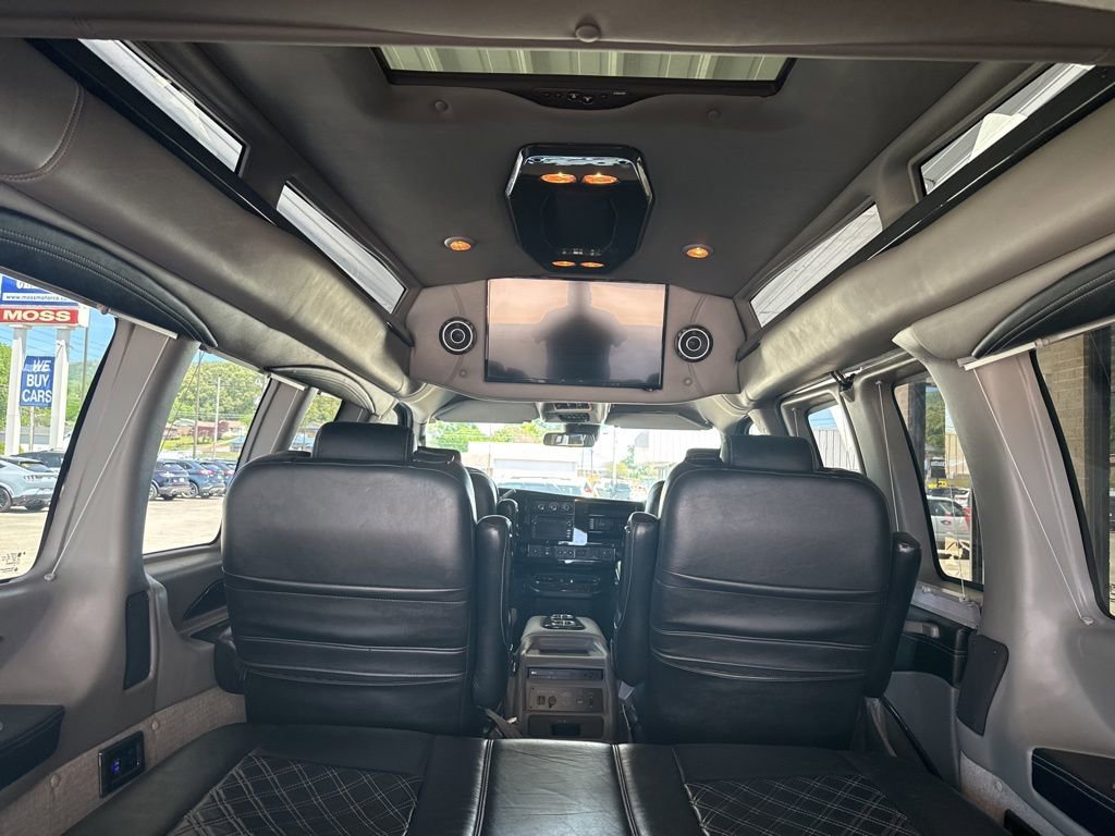 Used 2020 GMC Savana 2500 w/ Enhanced Convenience Package RWD image 37