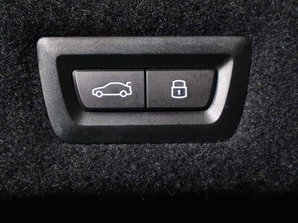 Used 2023 BMW 760i xDrive w/ Executive Package AWD/4WD image 22