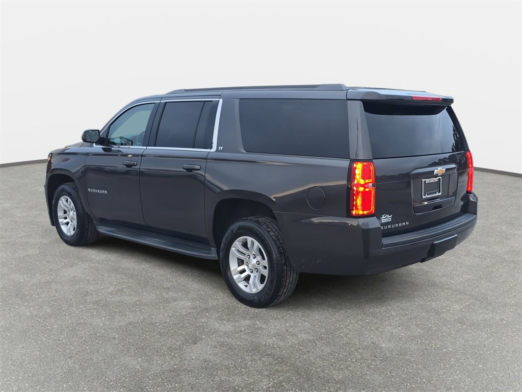 Used 2017 Chevrolet Suburban LT image 7