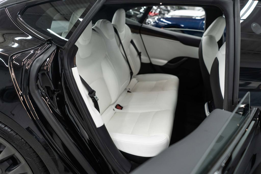 Used 2022 Tesla Model S Standard Range image 12