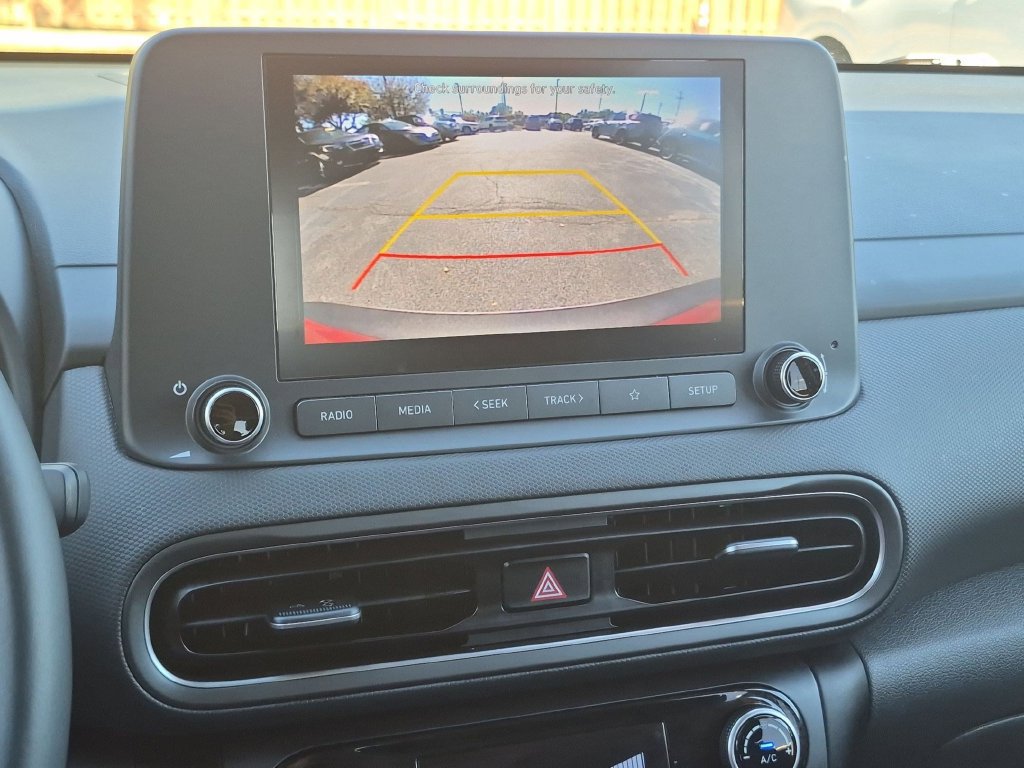 Used 2022 Hyundai Kona SEL w/ Convenience Package FWD image 16