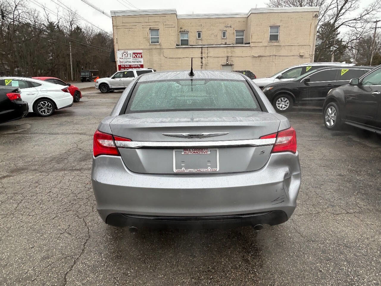 Used 2013 Chrysler 200 Touring w/ Cold Weather Group image 11
