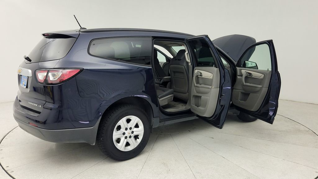 Used 2015 Chevrolet Traverse LS FWD image 14