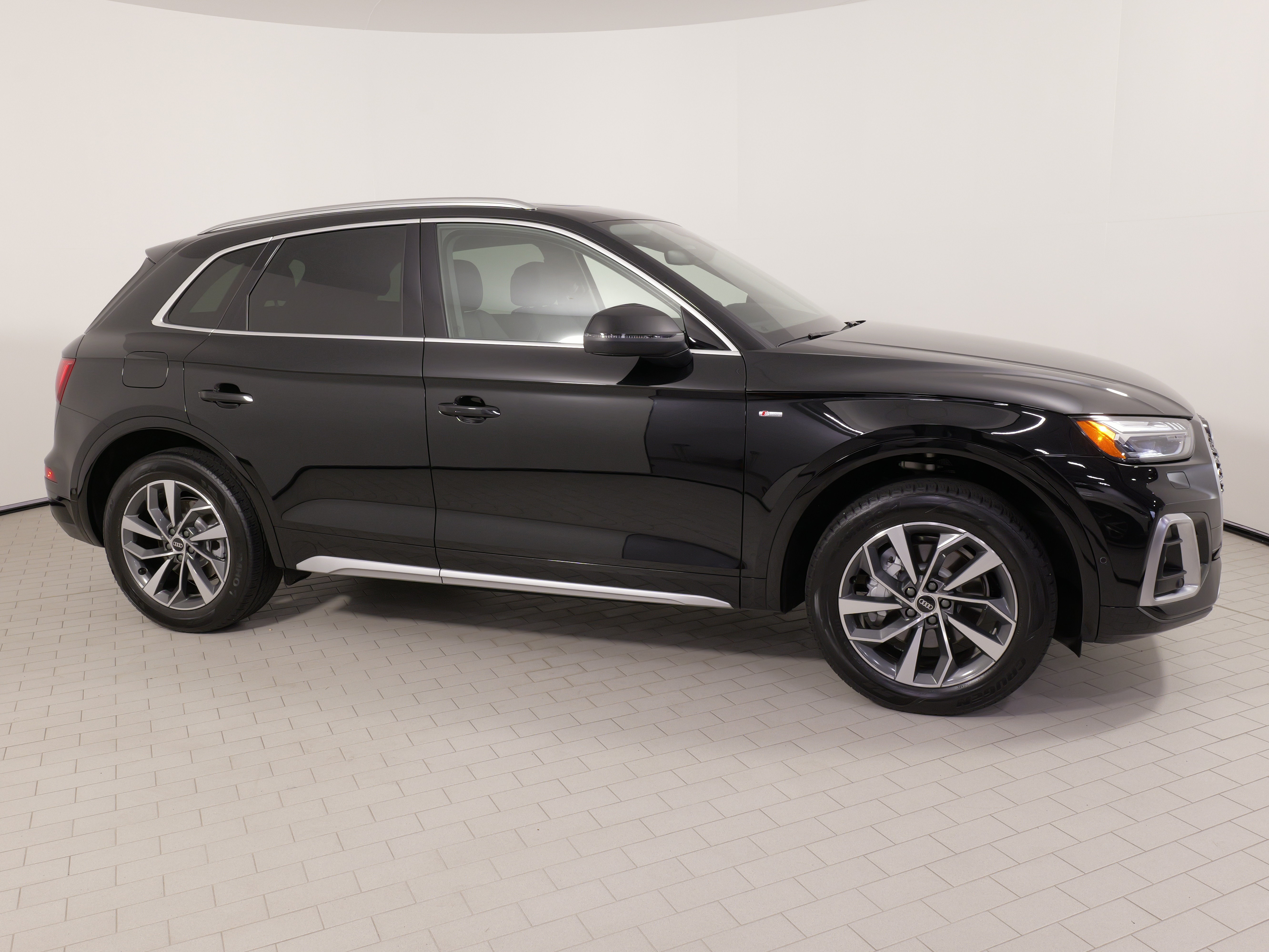 Used 2023 Audi Q5 2.0T Prestige AWD/4WD image 10