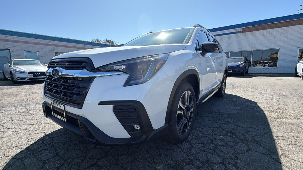 New 2026 Subaru Ascent Limited AWD/4WD image 9