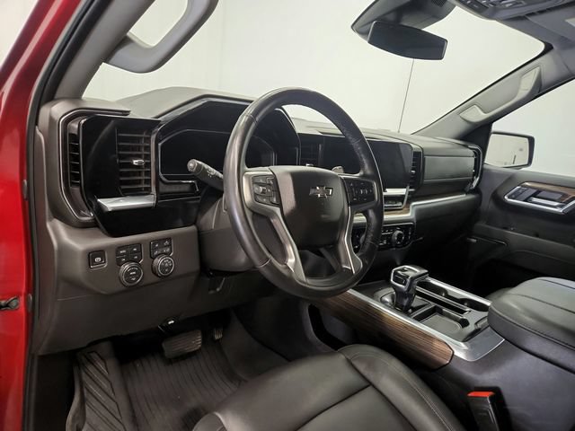 Used 2025 Chevrolet Silverado 1500 LT Trail Boss w/ Convenience Package II AWD/4WD image 14