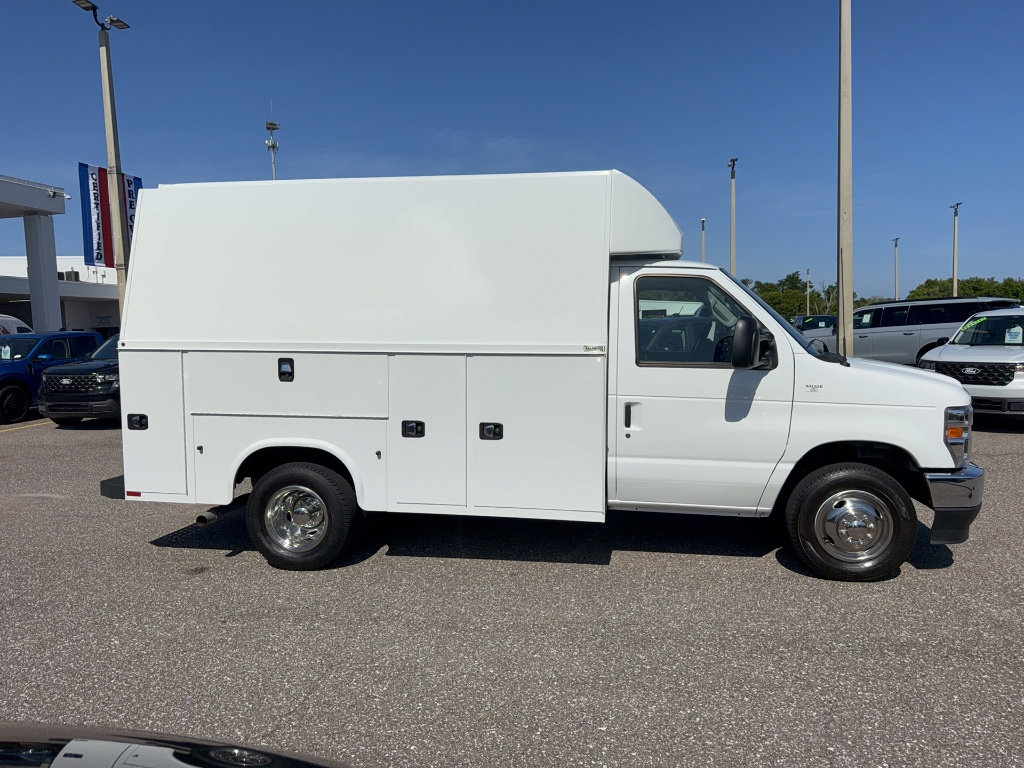 Certified 2025 Ford E-350 and Econoline 350 Super Duty w/ Power Equipment Group RWD image 5