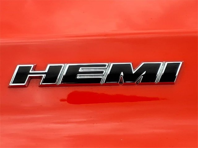 Certified 2016 Dodge Challenger R/T Plus image 15