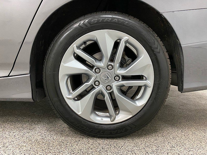 Used 2018 Honda Accord LX image 28