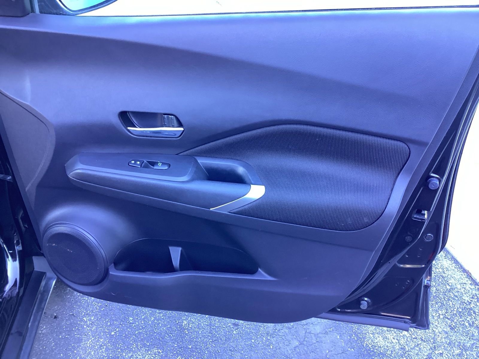 Used 2021 Nissan Kicks SV FWD image 22