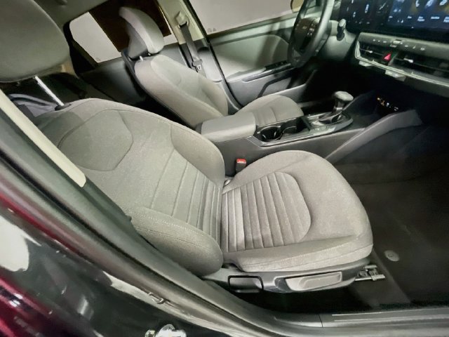 Used 2025 Kia K4 EX FWD image 28