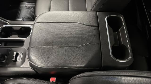 Used 2023 GMC Sierra 1500 Denali AWD/4WD image 19