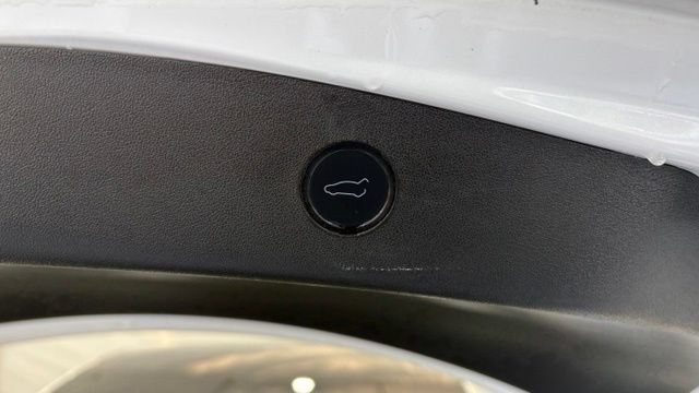 Used 2022 Tesla Model 3 RWD image 5