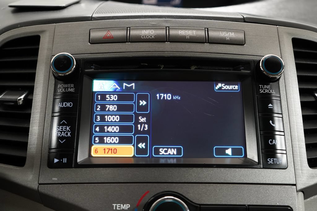 Used 2013 Toyota Venza LE FWD image 18