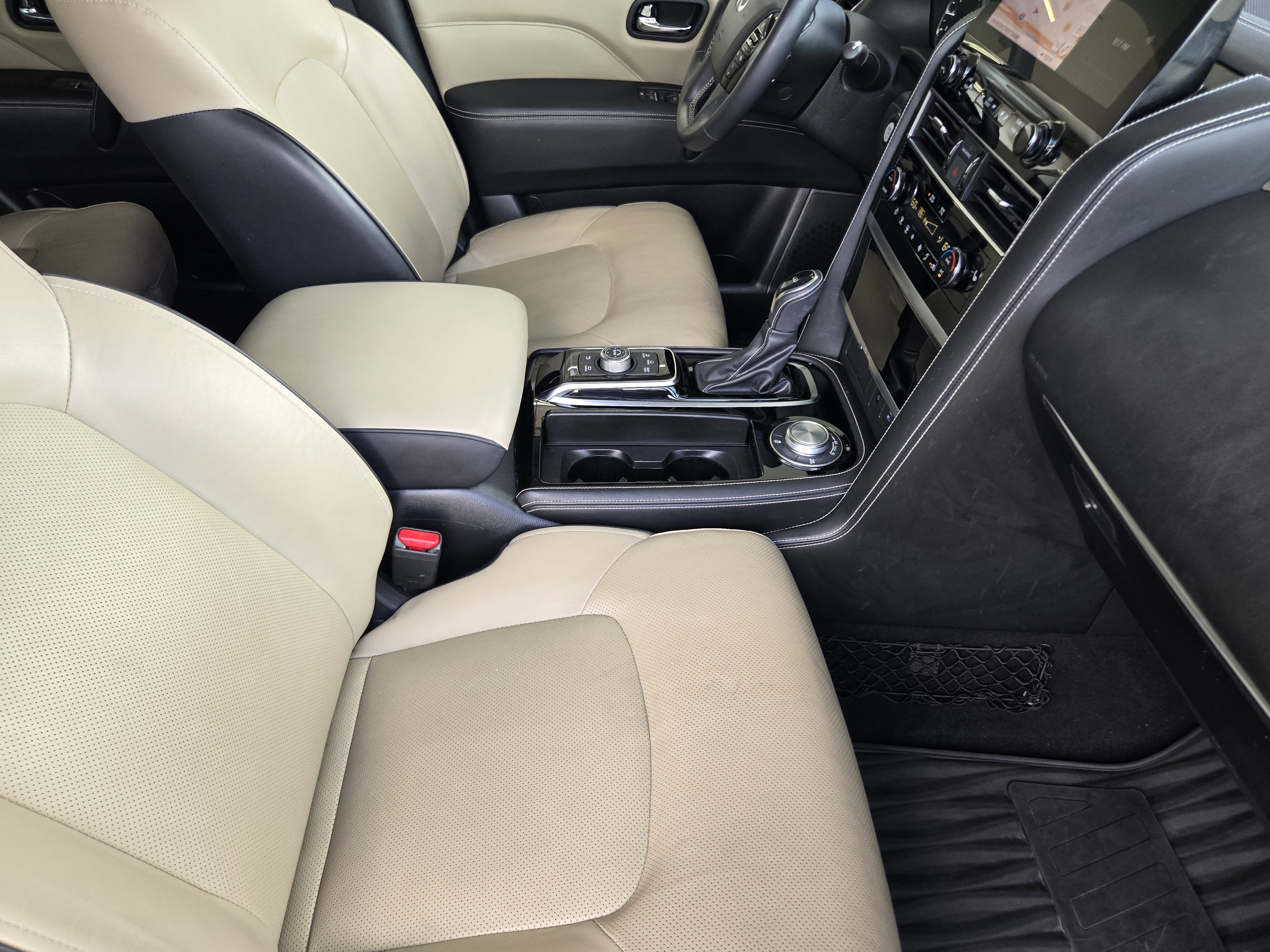 Used 2023 INFINITI QX80 Premium Select w/ Cargo Package AWD/4WD image 10