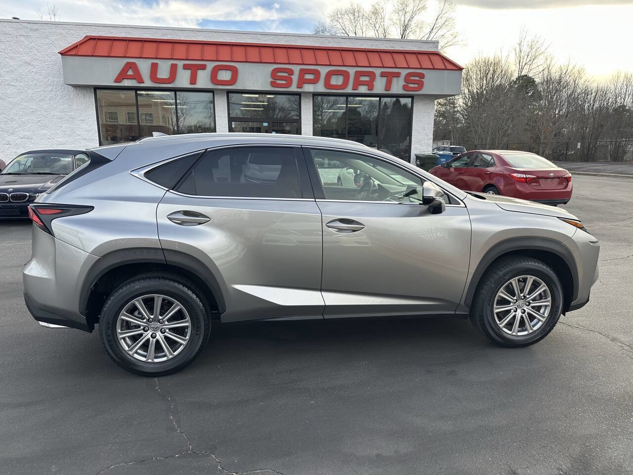 Used 2016 Lexus NX 200t FWD image 4