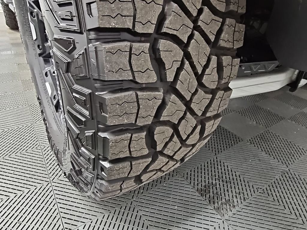 New 2025 GMC Hummer EV 2X w/ Extreme Off-Road Package image 49