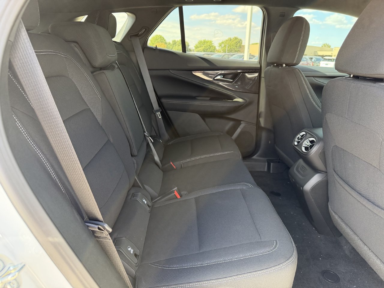 New 2027 Chevrolet Blazer EV LT w/ Midnight/Sport Edition FWD image 24