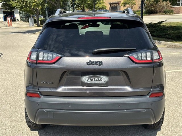 Used 2019 Jeep Cherokee Latitude Plus w/ Comfort/Convenience Group image 6