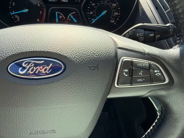 Used 2018 Ford Escape Titanium w/ Ford Safe & Smart Package AWD/4WD image 33