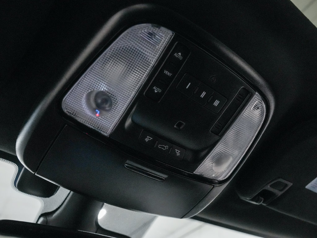 Used 2021 Dodge Durango SRT Hellcat w/ Premium Interior Group AWD/4WD image 21