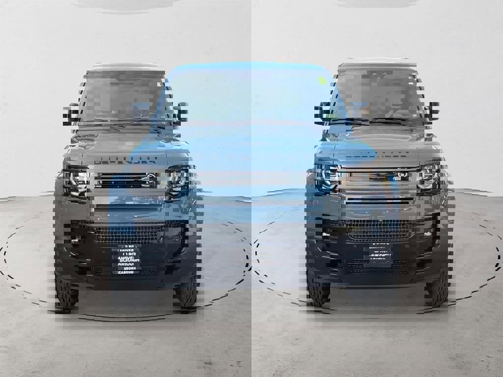 New 2026 Land Rover Defender 110 S image 2