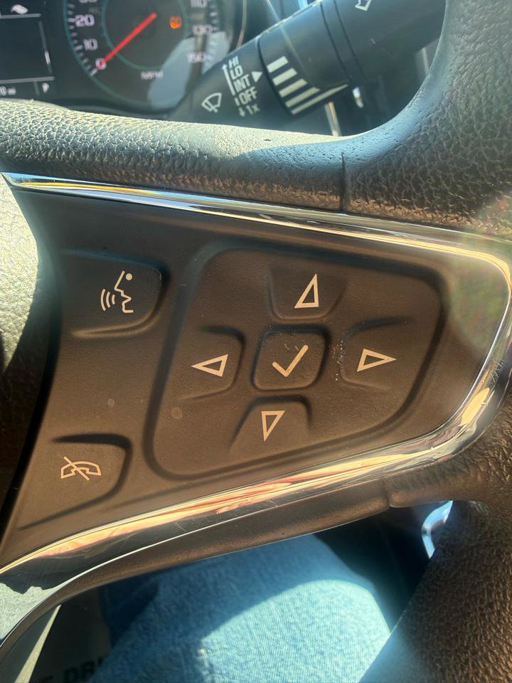 Used 2017 Chevrolet Cruze LT w/ LT Convenience Package image 19