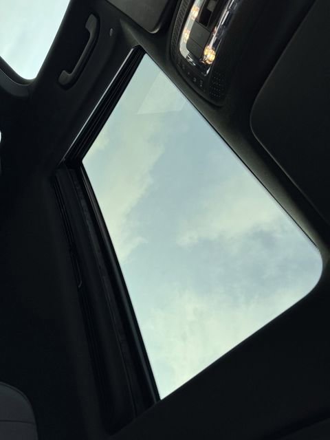 Used 2021 Mercedes-Benz GLS 450 4MATIC image 32