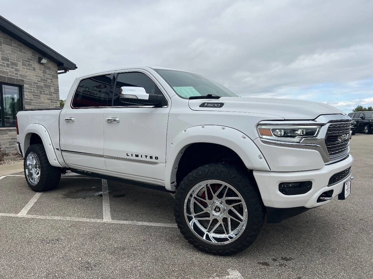 Used 2019 RAM 1500 Limited image 3