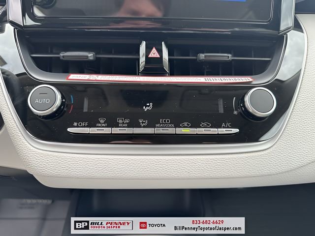 Used 2025 Toyota Corolla LE w/ Convenience Package FWD image 19