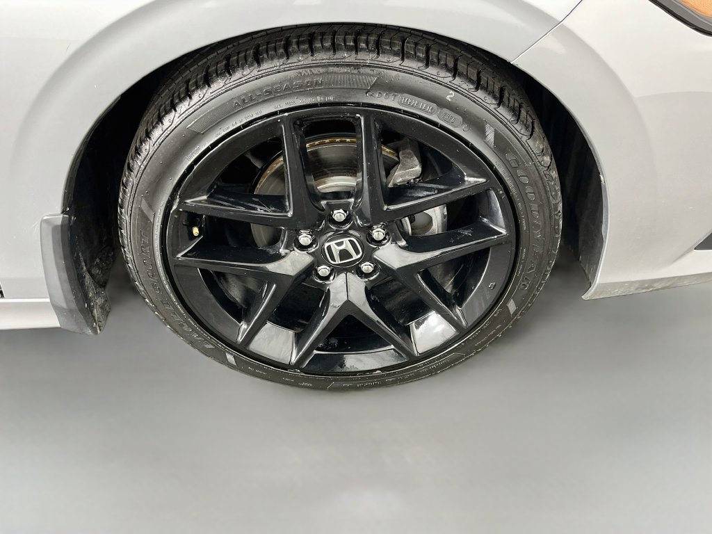 Used 2023 Honda Civic Sport image 29