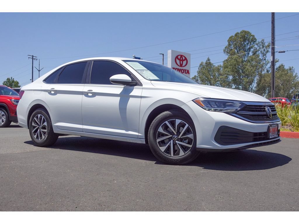 Used 2024 Volkswagen Jetta S FWD image 5
